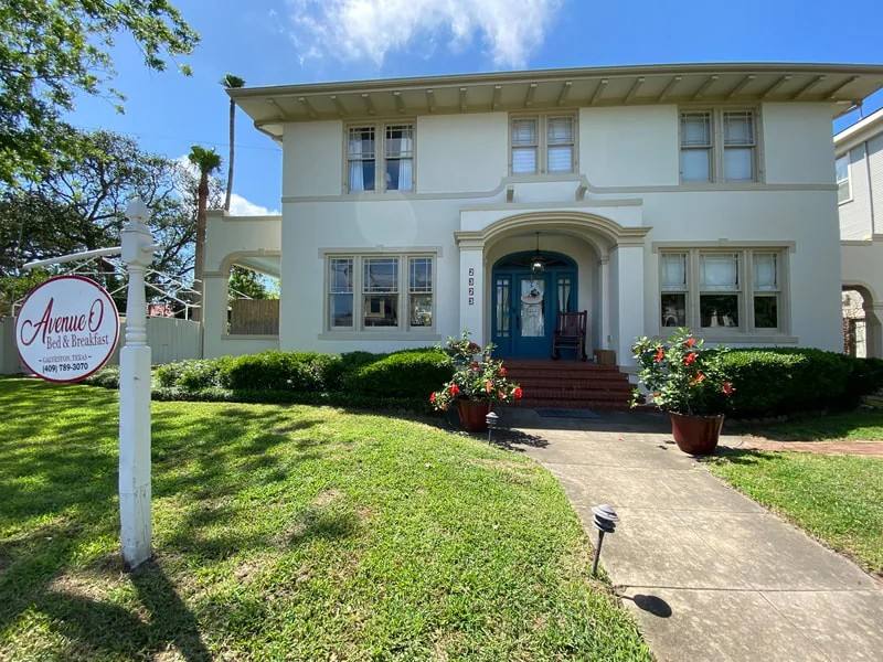 Avenue O Bed and Breakfast