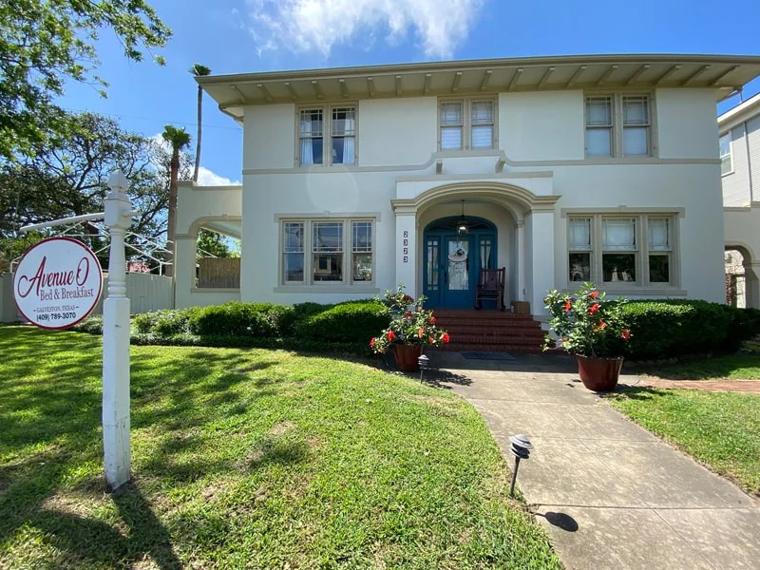 Avenue O Bed and Breakfast