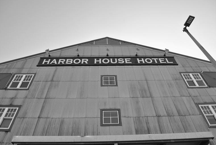 Harbor House Hotel & Marina at Pier 21