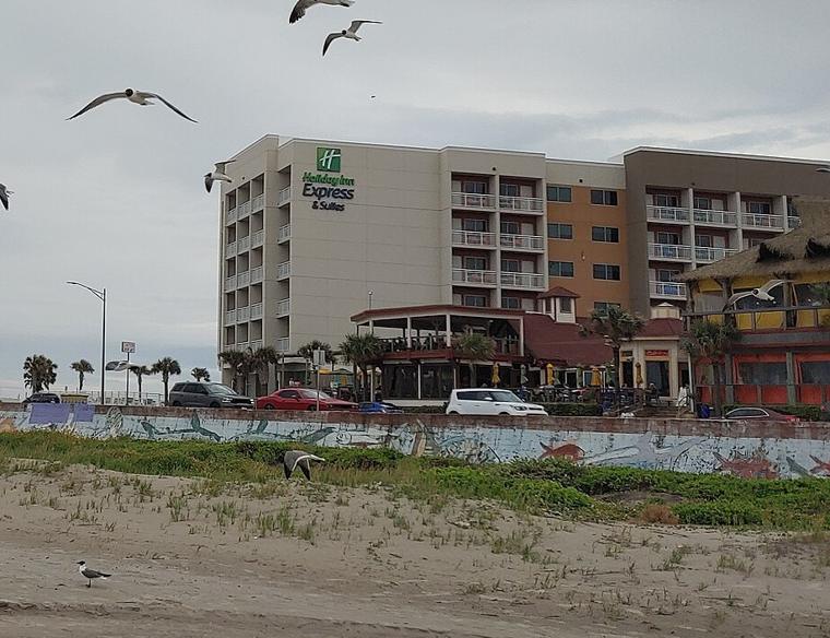 Holiday Inn Express & Suites Galveston Beach